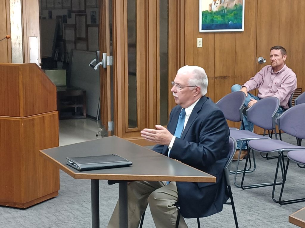 Commission To Negotiate With Terry To Be Interim City Manager